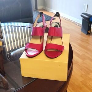 Michael kors 8 1/2 lacquer pink or black 3" heel